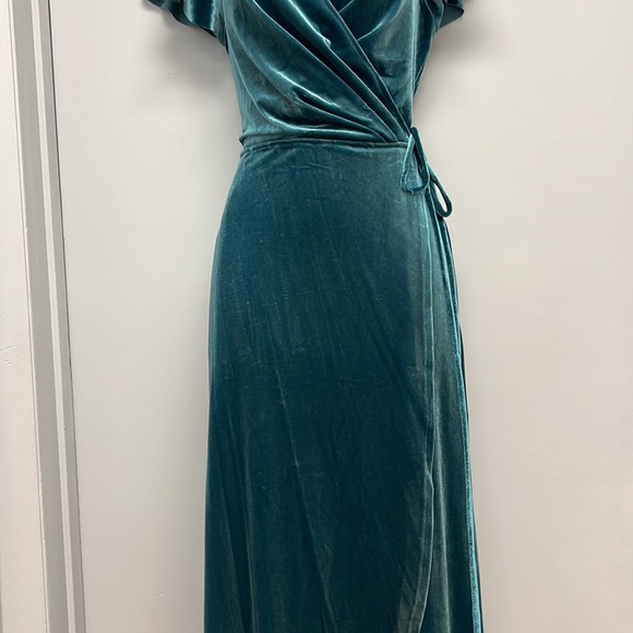 NWT After Six Velvet Flutter Sleeve Wrap Maxi Dress with Side Hip Pockets - Picture 2 of 14